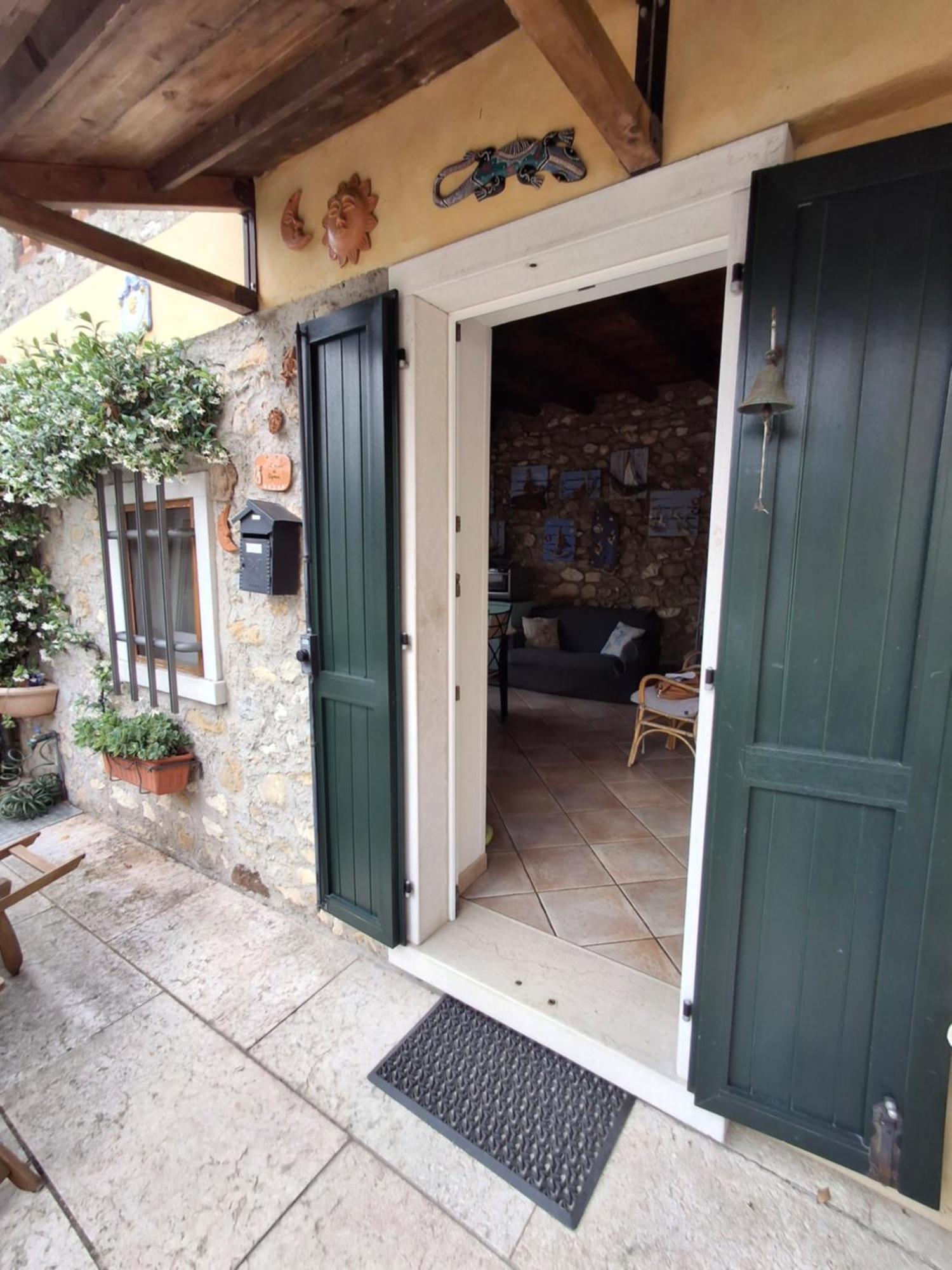 Il Nido Di Agnese Villa Garda  Luaran gambar